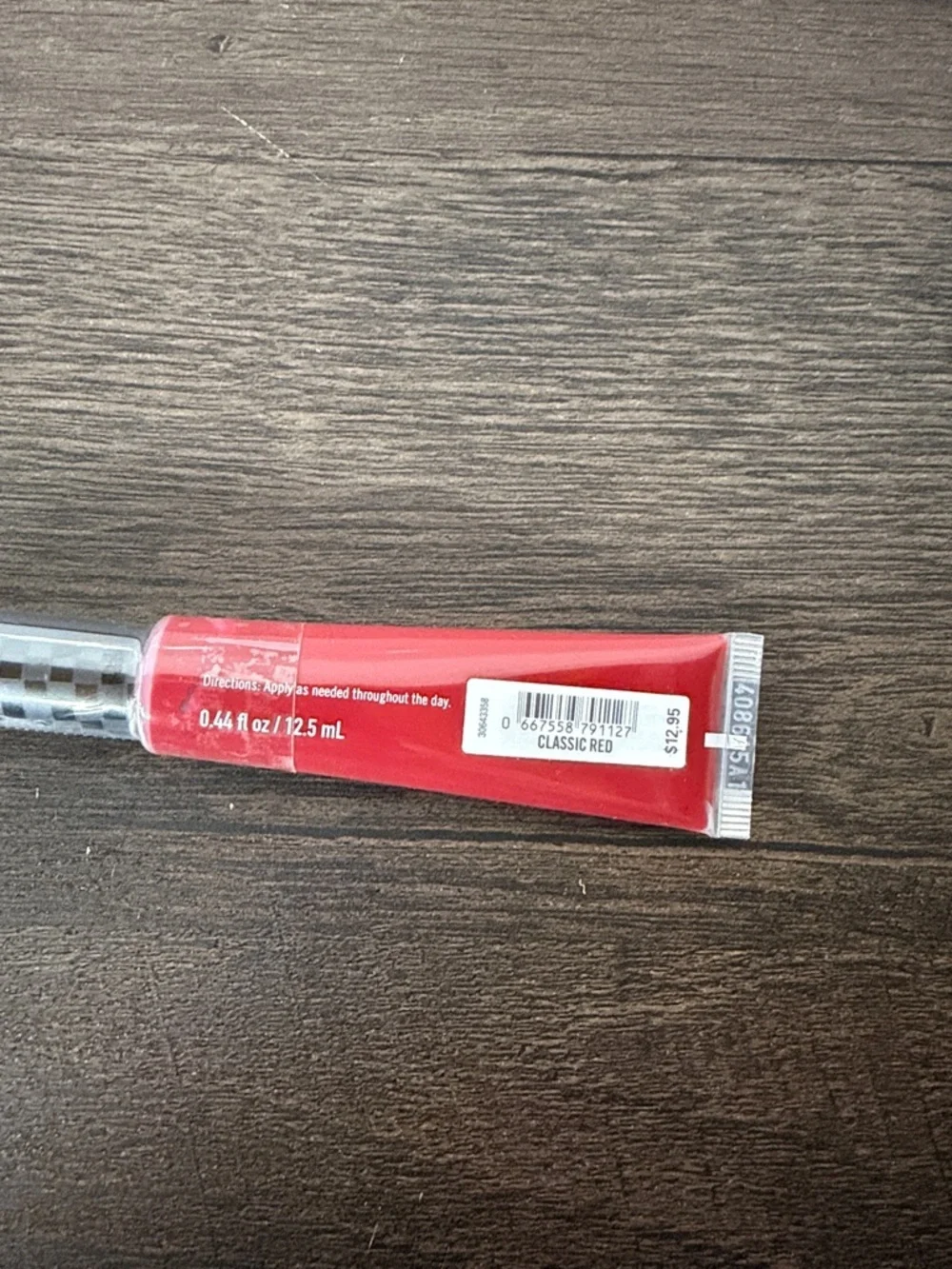 Bath & Body Works Matte Lip Cream in Classic Red Shade
